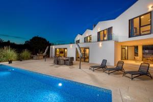 Villa Corolan 