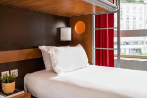 Hotels Premiere Classe Lyon Centre Gare Part Dieu : photos des chambres