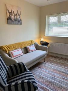 Whitethorn Cottage, Palmfield