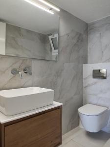 Seafront Apartment Pefkochori