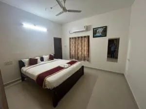 Nanda Mohan Homestay- Luxuries AC Apartment close to Alipiri Foothills-Kapila Teertham and ISKCON temple - Rāyachoti