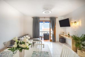 Cozy Port Royal Margot Sunset View Home by LoveTenerife