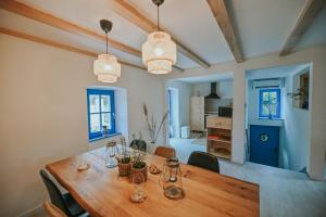 Stone House Zrinski entire apartment 62 m2