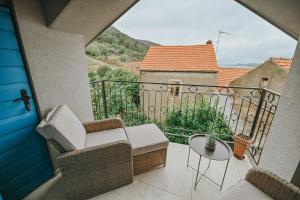 Stone House Zrinski entire apartment 62 m2