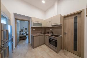 Eagle-eye downtown apartments by souperapartments