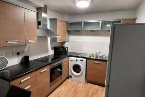 Large 2 bed flat in Bolton