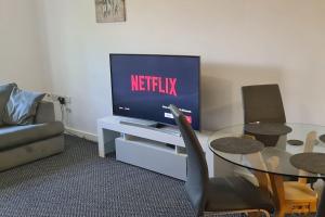 Large 2 bed flat in Bolton