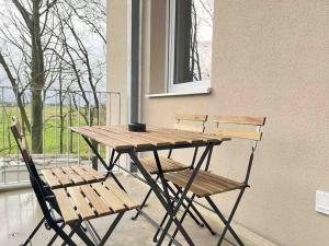 AM1036 - Moderne Monteurwohnung mit Balkon