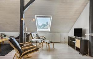 3 Bedroom Nice Apartment In Sydals