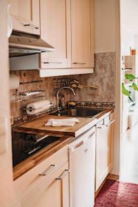 Apartment 7 115