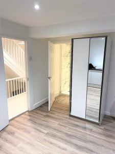 Goodge Street Apartments