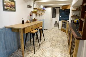 Casa Mona- Andalucian mountain village getaway