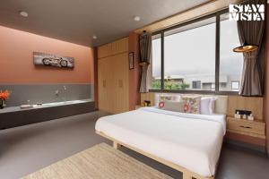 StayVista at Terracotta Skies with Courtyard & Pool