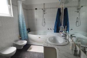 Tavernoland - Duck side of Como