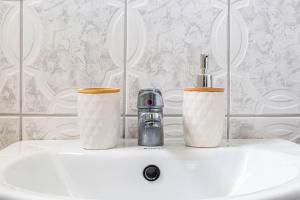 Himara City 32 - Central & Beach Access