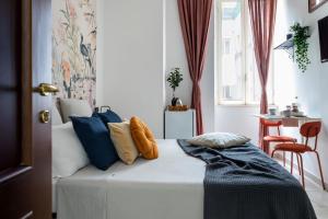 Double Room with Private Bathroom room in Pomodoro B&B