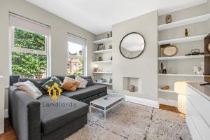 Unique 2 bedroom Flat in Heart of Walthamstow