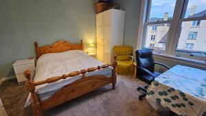 Double Room in Prestonfield Flat
