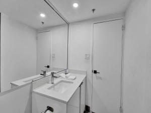 Ocean View Beach Retreat Beach Service 606