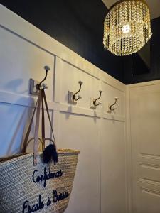 B&B / Chambres d'hotes Confidences Escale a Brissac : photos des chambres