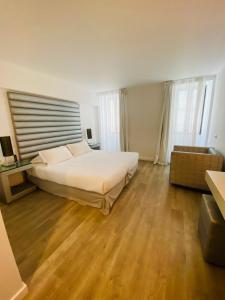 Hotels L'Escale Cote Sud : photos des chambres