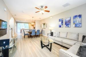 New And Gorgeous Townhome, Vista Cay - 4008