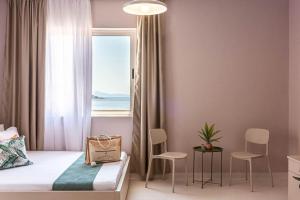 Himara City 34 - Central & Beach Access