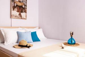Himara City 35 - Central & Beach Access