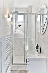 Appartement lumineux - Puteaux - II