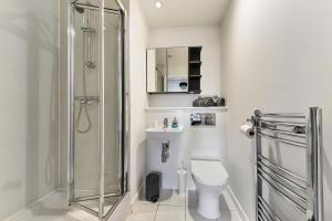 Stunning 2 bed 2 Bath Apartment in Canary wharf