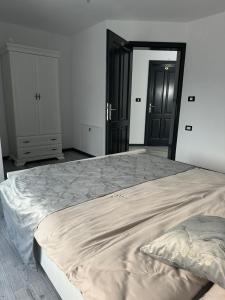 La Ilie la spălătorie