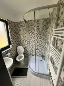 La Ilie la spălătorie