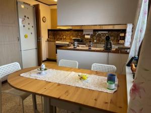 Entire house for 5 person close to the beach