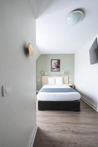 Hotels Hotel Corona -Rodier- : photos des chambres