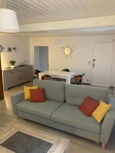 Appartement Cosy avec fibre très bien équipé - 罗尼