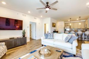 Bright Lewes Condo with Balcony, 7 Mi to Beach! - 4hvězdičkové hotely ve městě Lewes