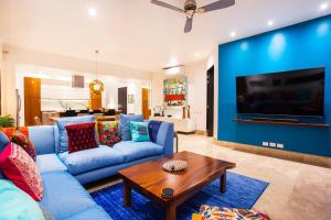 Fully remodeled 12 stories up, First floor retreat