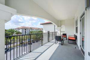 New Modern Vista Cay Reserve Condo - 6003