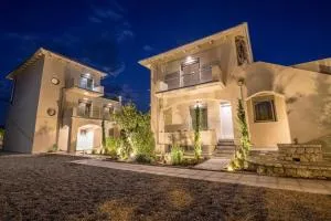 blue symphony suites apartments - 埃皮斯科波斯