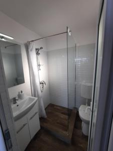 Anghel Florin , Rooms&Apartaments