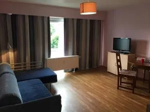 Солнечная комфортная студия в Андерлехт Брюссель с лифтом - Ruisbroek