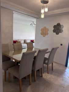 Cozy & modern Apartment