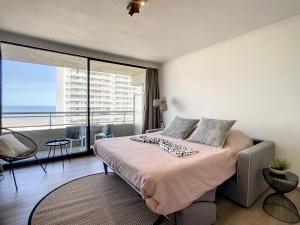 Oostende studio Royal Ascot R7 met terras en zeezicht op toplocatie