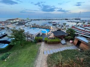 Kambani Arnel Apartment , Marina