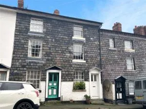 Georgian Terrace Town House in Mid Wales - 纽敦
