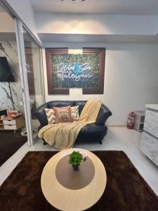 Win In Tuloyan Azure staycation