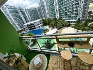 Win In Tuloyan Azure staycation
