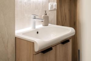 Quiet Apartment on the Main Square, 2 Bathrooms