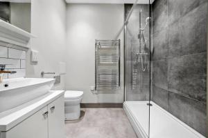 Ezy Property Solution Short Lets & SA Maidstone