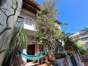 Linda Casa super completa Quintal a pé praia Recreio - Restinga de Itapeba